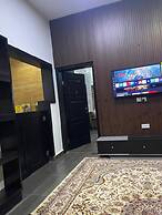 Aliz Ambruz Hotel