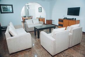 Aliz Ambruz Hotel