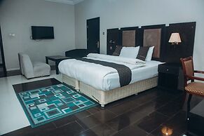 Aliz Ambruz Hotel
