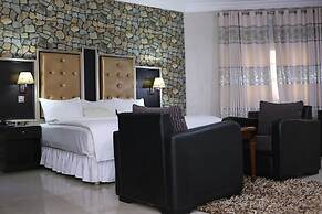 Aliz Ambruz Hotel