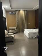 Aliz Ambruz Hotel