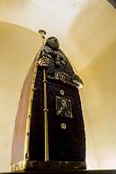 Dominus Little Palace