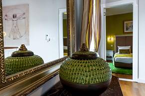 Dominus Little Palace