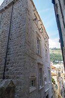 Dominus Little Palace