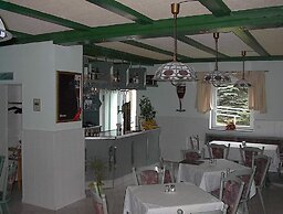 Pension & Gaststätte Zum Waldfrieden