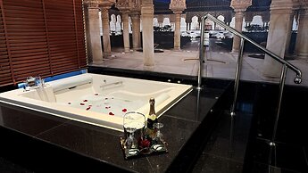 Holiday Villa Hail Hotel