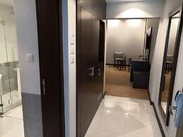 Holiday Villa Hail Hotel