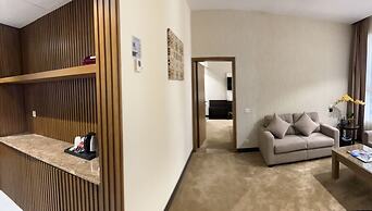 Holiday Villa Hail Hotel