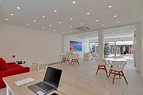 Avenida Premium by Homing