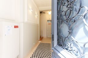 Downtown Santa Justa by Homing