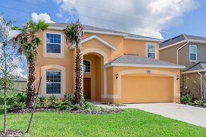 Fantastic Villa With Themed Rooms! Enjoy This Golf Community, Close to