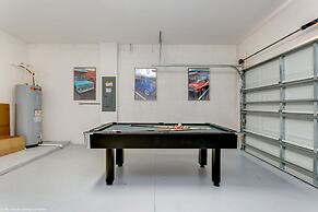 Fantastic Villa With Themed Rooms! Enjoy This Golf Community, Close to