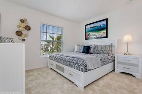 Fantastic Villa With Themed Rooms! Enjoy This Golf Community, Close to