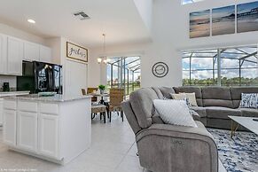 Fantastic Villa With Themed Rooms! Enjoy This Golf Community, Close to