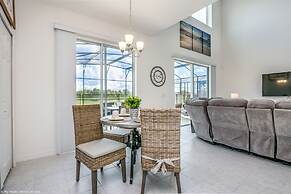 Fantastic Villa With Themed Rooms! Enjoy This Golf Community, Close to