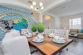 Fantastic Villa With Themed Rooms! Enjoy This Golf Community, Close to