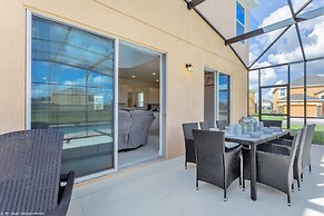 Fantastic Villa With Themed Rooms! Enjoy This Golf Community, Close to