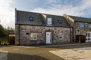 The Steadings - by StayDunfermline