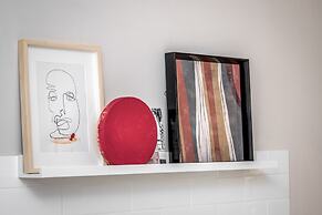 Stylish New 2BR Jaffa Near Setai Hotel