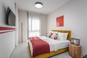 Stylish New 2BR Jaffa Near Setai Hotel
