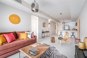 Stylish New 2BR Jaffa Near Setai Hotel