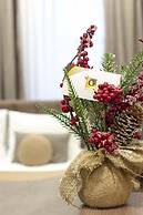 Gold inn by ACADEMIA