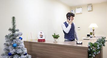 Gold inn by ACADEMIA