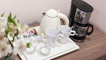 Gold inn by ACADEMIA