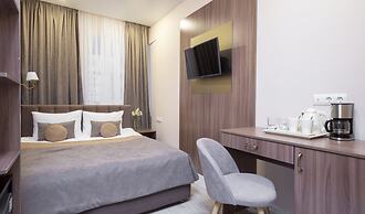 Gold inn by ACADEMIA