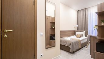 Gold inn by ACADEMIA