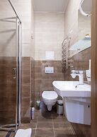 Gold inn by ACADEMIA