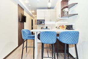 Gold inn by ACADEMIA