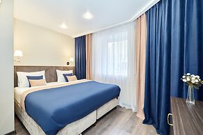 Gold inn by ACADEMIA