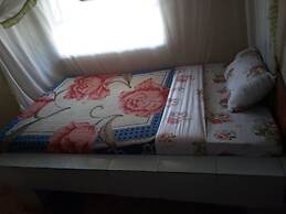 Maureen's Hotel