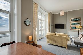 The Smugglers Retreat