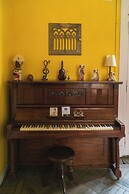 Casa Reina Palermo Queens