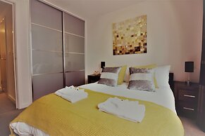 Solace Apartment Milton Keynes