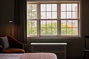 The Harbor Front Inn