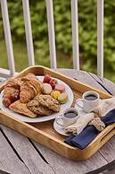 The Harbor Front Inn