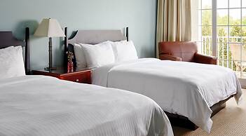 The Harbor Front Inn