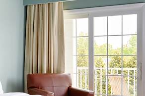 The Harbor Front Inn