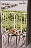 The Harbor Front Inn