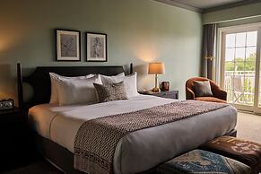 The Harbor Front Inn