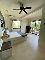 La Puerta Azul Beachfront - Adults Only