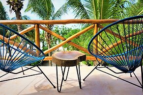 La Puerta Azul Beachfront - Adults Only