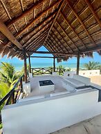 La Puerta Azul Beachfront - Adults Only