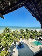 La Puerta Azul Beachfront - Adults Only