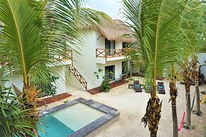 La Puerta Azul Beachfront - Adults Only