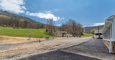 Massanutten's Woodstone Meadows by Tripforth