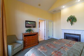 Massanutten's Regal Vistas by Tripforth